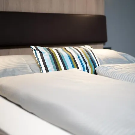 Max Serviced Appartement *