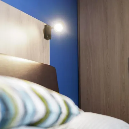 Max Serviced Apartment