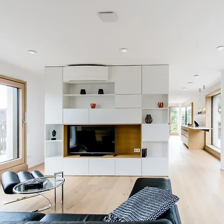 Max Serviced Apartment *