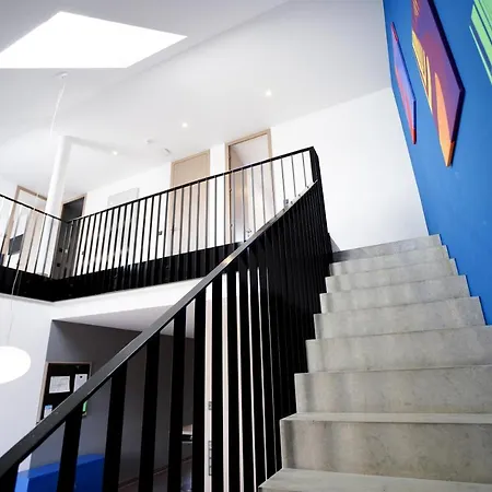 Max Serviced Apartment *