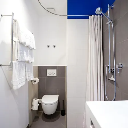 Max Serviced * Monachium